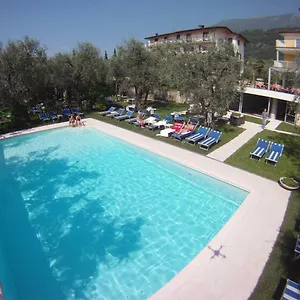 *** Hotel Augusta Italia